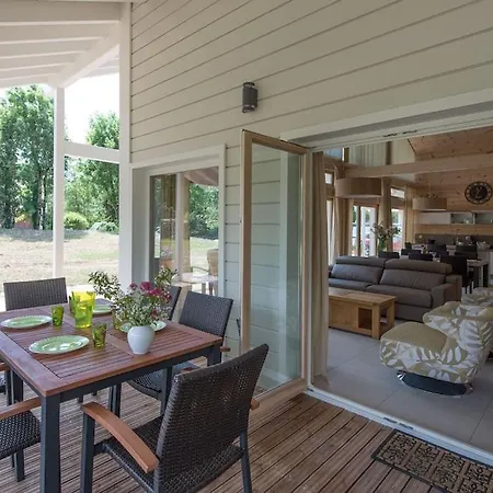 Chalet Bien Etre - 150m² - Avec Sauna & Balneo - Les 4 Saisons - De Chalain Marigny (Jura)